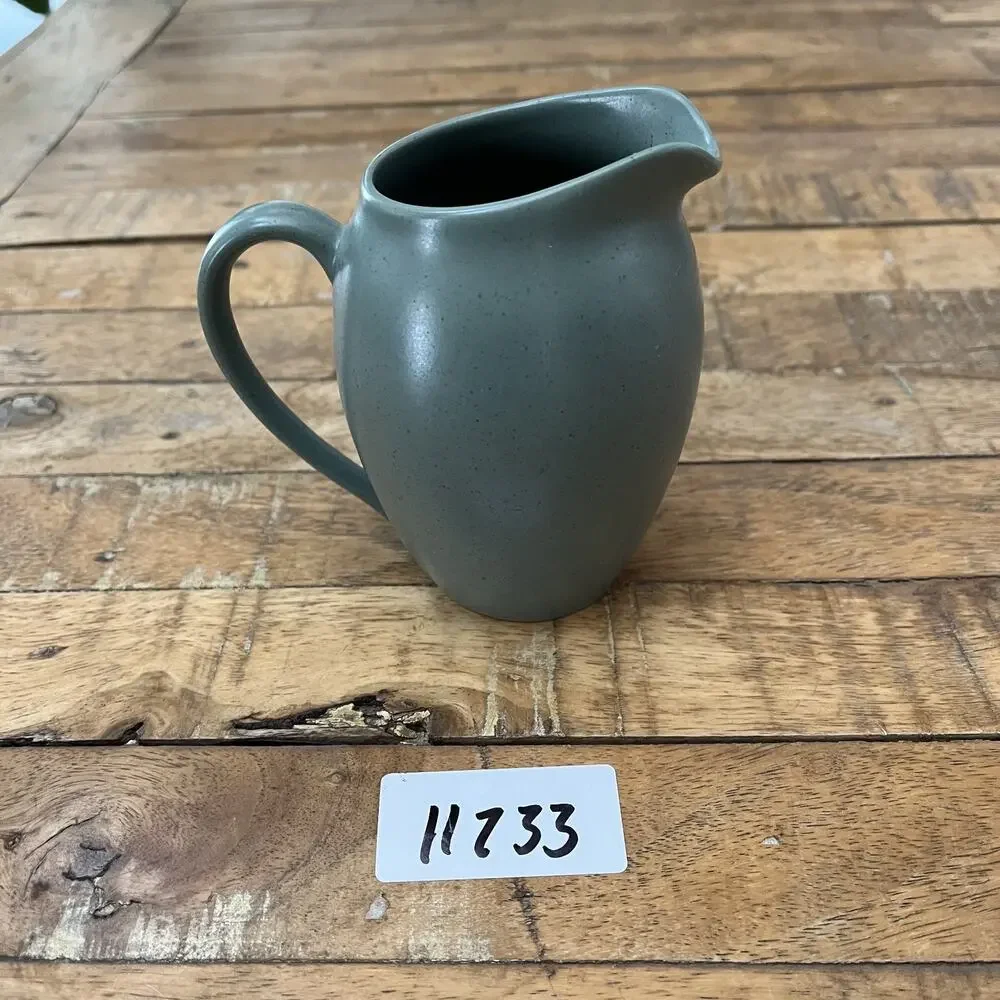 Noritake Creamer Colorwave Green 10oz Stoneware Speckled Green #8485